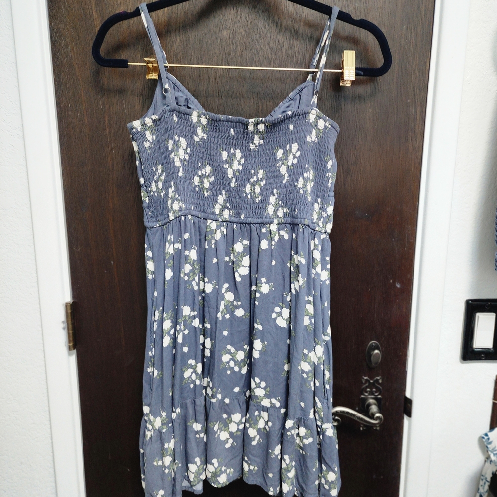Hollister Babydoll Ditsy Floral Dress L - Picture 3 of 7